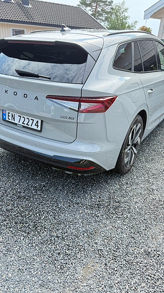 Skoda Enyaq 4 of 30