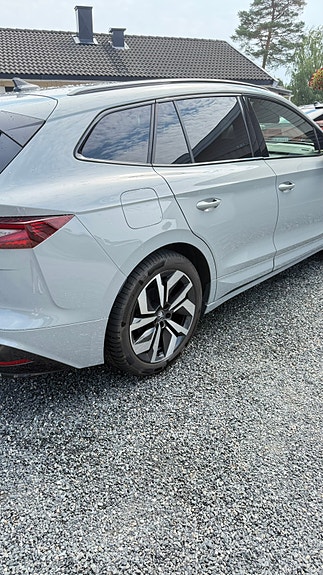 Skoda Enyaq 5 of 30