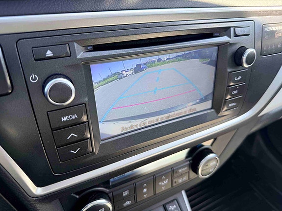Toyota Auris 23 of 30