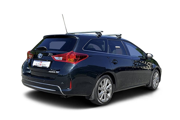 Toyota Auris 4 of 30