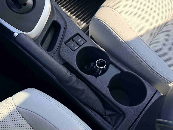 Toyota Auris 29 of 30