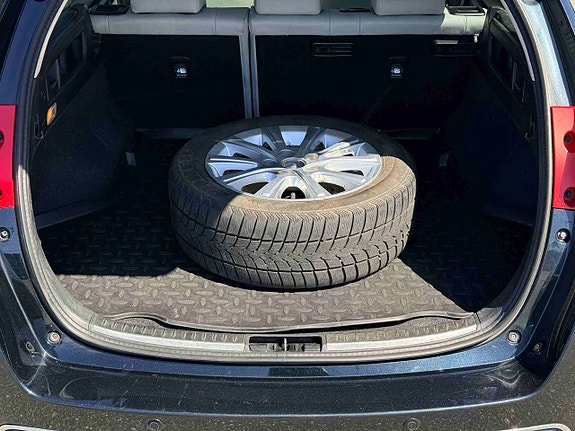 Toyota Auris 12 of 30