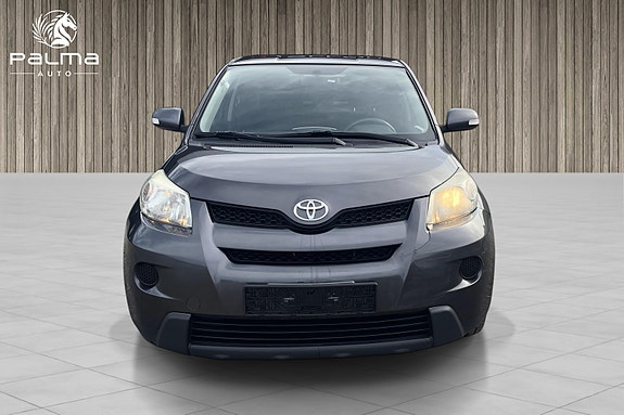Toyota Urban Cruiser 2 of 5