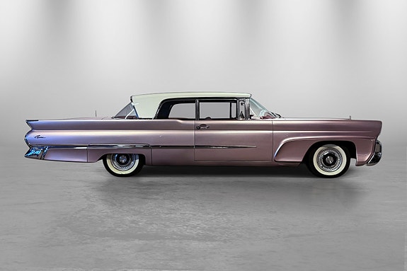 Lincoln Continental 9 of 25