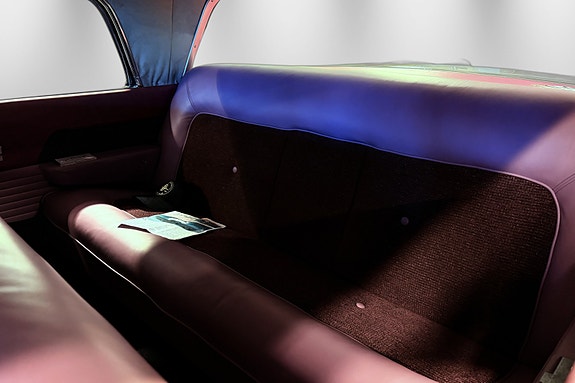 Lincoln Continental 20 of 25
