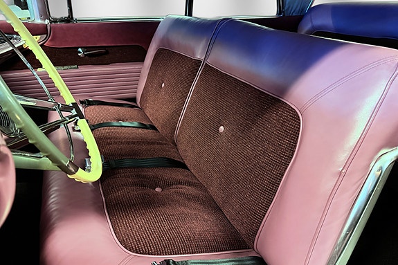 Lincoln Continental 15 of 25
