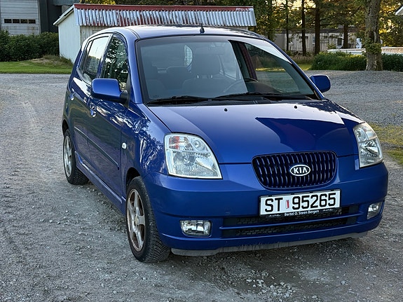 Kia Picanto 3 of 5