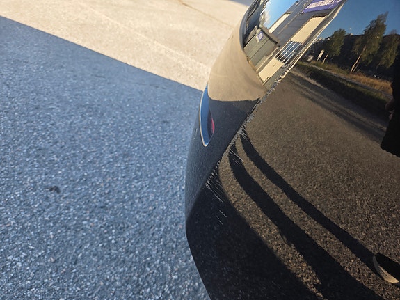 Nissan Leaf 7 of 18