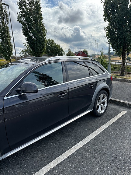 Audi A4 allroad 5 of 5