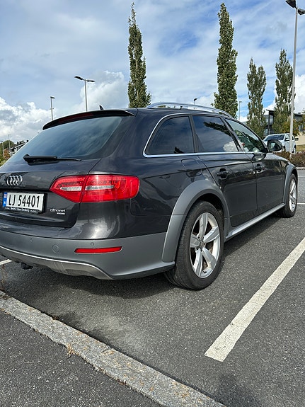 Audi A4 allroad 3 of 5