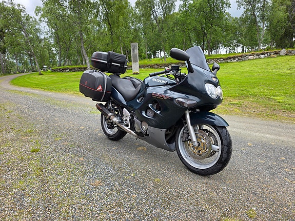 Suzuki GSX 750 F 4 of 5