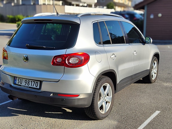 Volkswagen Tiguan 4 of 5