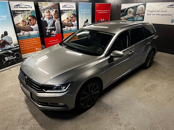 Volkswagen Passat 2 of 5