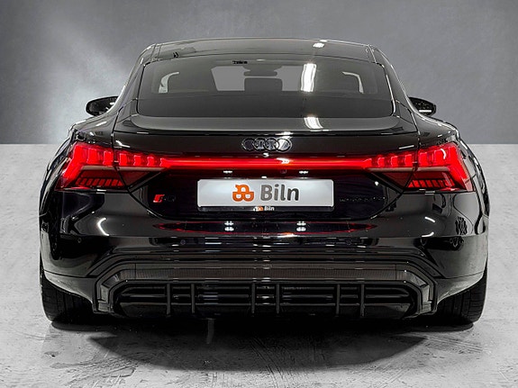 Audi e-tron GT RS 5 of 5