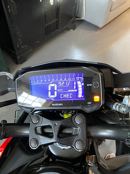 Suzuki GSX-S 125 3 of 5