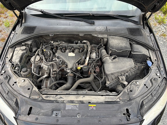 Volvo V70 13 of 30