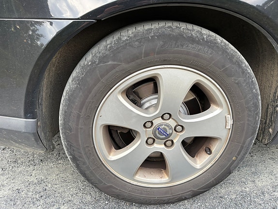 Volvo V70 8 of 30