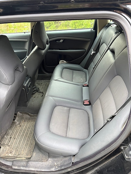 Volvo V70 23 of 30