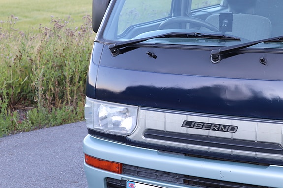 Daihatsu Andre 4 of 5
