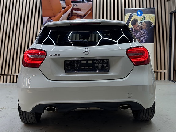 Mercedes-Benz A180 11 of 30