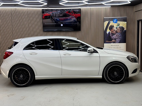 Mercedes-Benz A180 16 of 30