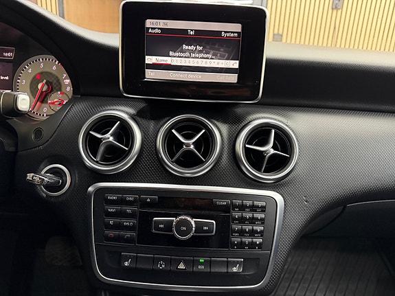 Mercedes-Benz A180 29 of 30