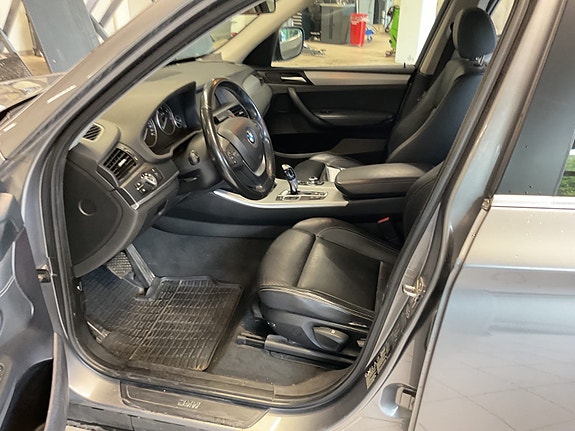 BMW X3 28 of 30