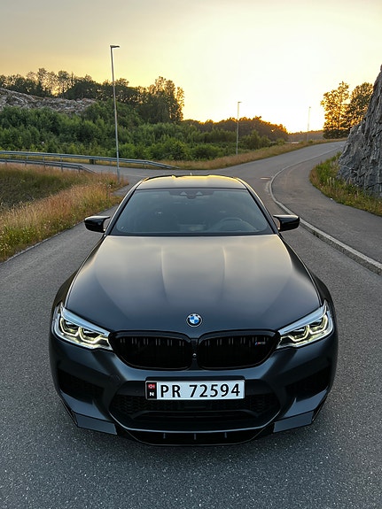 BMW M5 2 of 5
