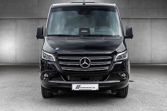 Mercedes-Benz Sprinter 317 godkjent for 2 rullestol 2 of 5