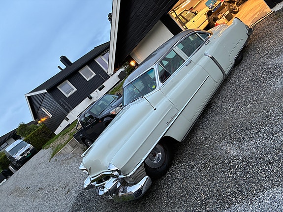 Cadillac 62 Series 3 of 5
