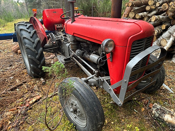 Massey Ferguson 35 2 of 3
