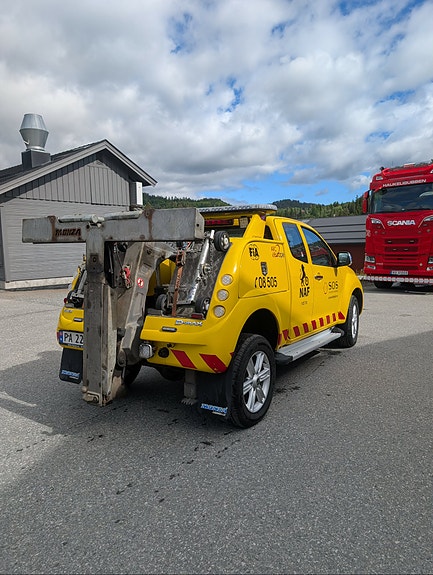 Isuzu D max MONZA 800Z GARASJEBERGER 4 of 5