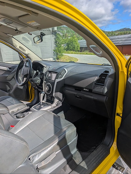 Isuzu D max MONZA 800Z GARASJEBERGER 8 of 16