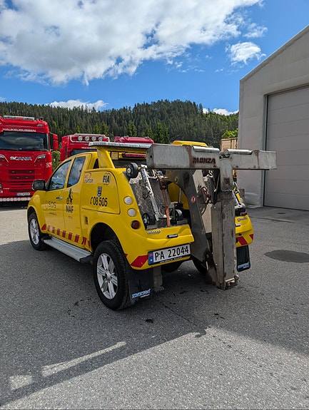 Isuzu D max MONZA 800Z GARASJEBERGER 2 of 5