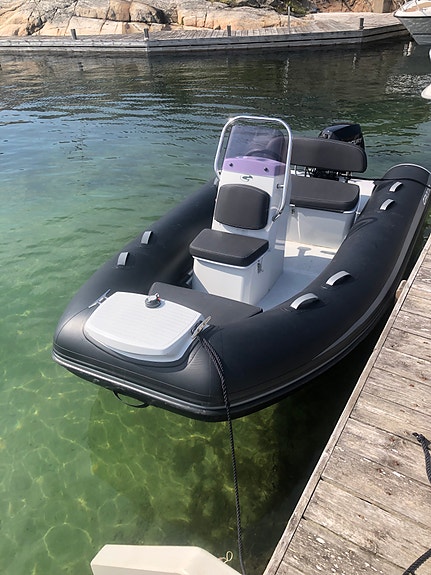Grand 370 DeLuxe Silverline Rib selges 5 of 5