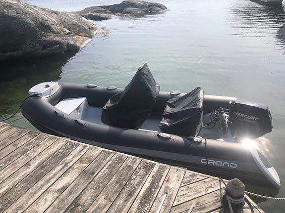 Grand 370 DeLuxe Silverline Rib selges 3 of 5