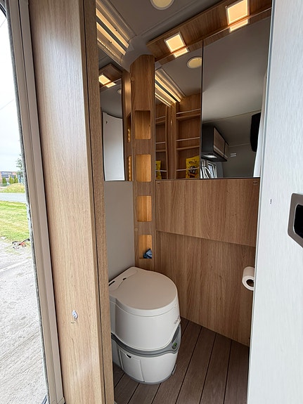 Knaus Travelino 5 of 16