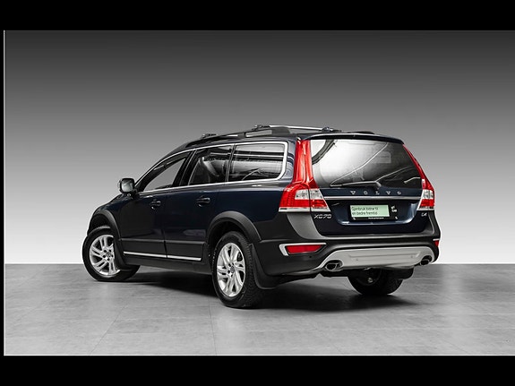 Volvo XC70 9 of 16