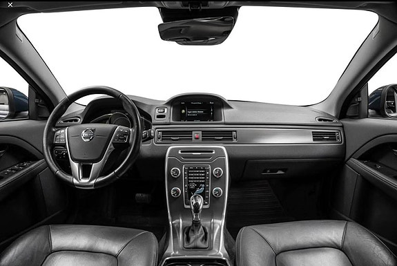 Volvo XC70 12 of 16