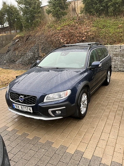 Volvo XC70 3 of 16