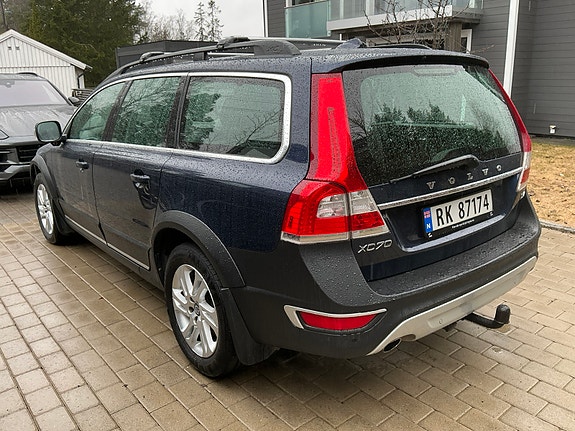 Volvo XC70 4 of 16