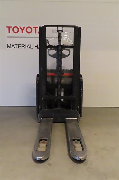 Toyota SWE200D 3 of 4