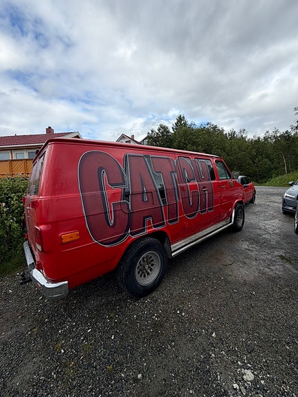 Chevrolet Van 2 of 5