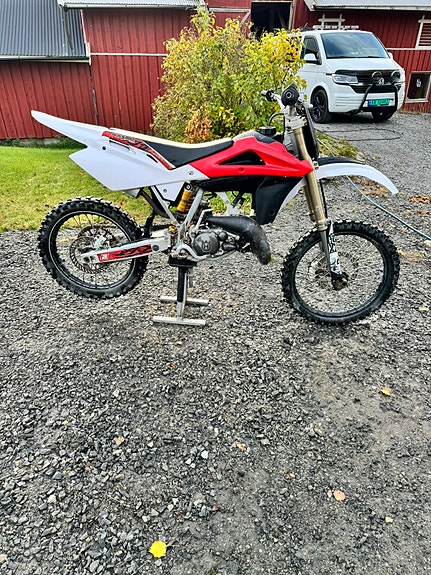 Husqvarna 125 3 of 5
