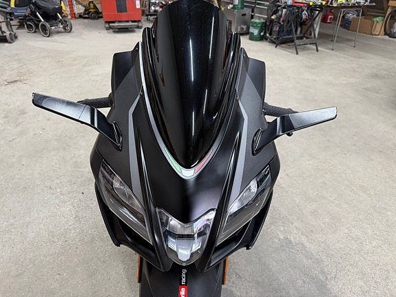Aprilia RSV4 Sc Project 7 of 16