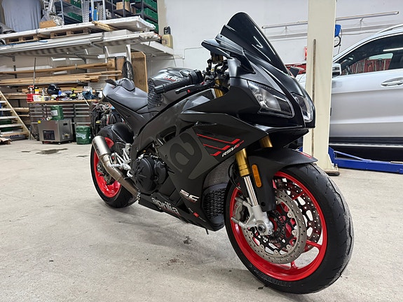 Aprilia RSV4 Sc Project 2 of 16
