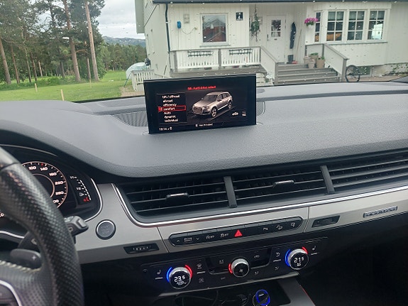 Audi Q7 6 of 11