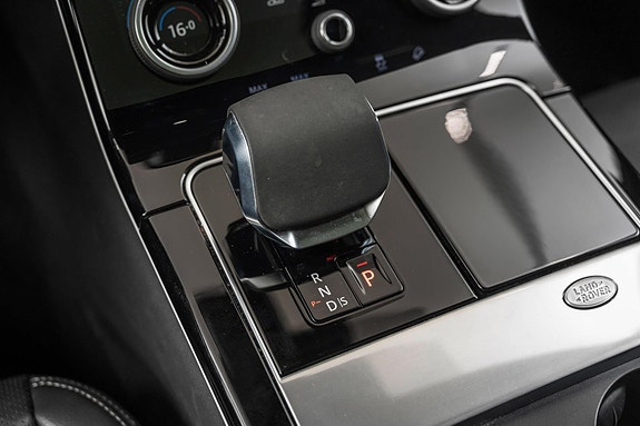 Land Rover Range Rover Velar 26 of 30