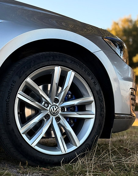 Volkswagen Passat 12 of 28