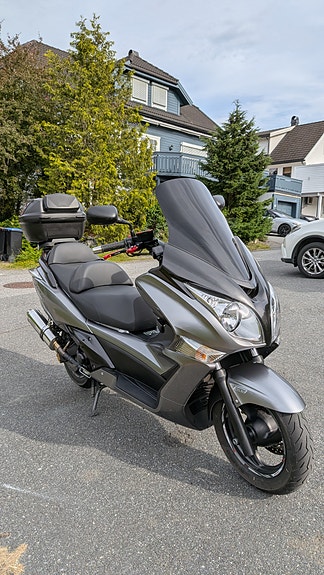 Honda SW-T600 Silver Wing 2 of 5